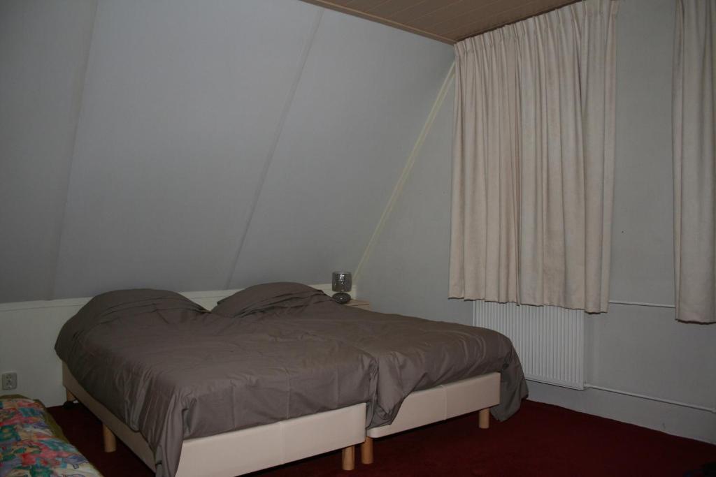 Vakantiepark De Bronzen Eik Sellingen Номер фото